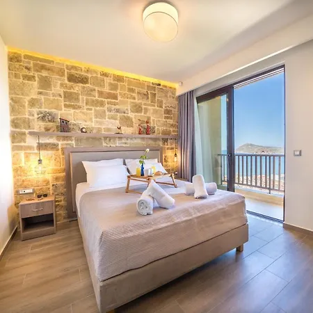 Golden View Luxury * Platanés